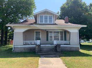 104 E 3rd St, Norborne, MO 64668