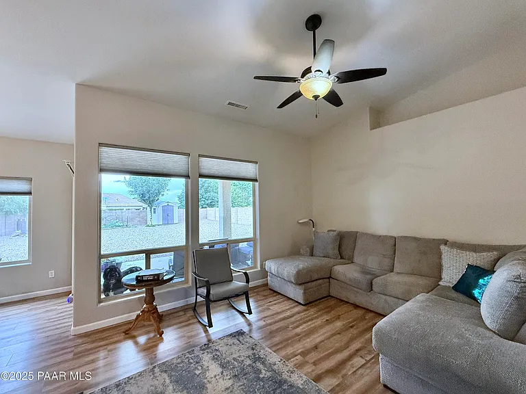 6622 E Farmstead Rd — Photo 10