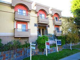 1st image of 7045 Woodley Ave Unit 203