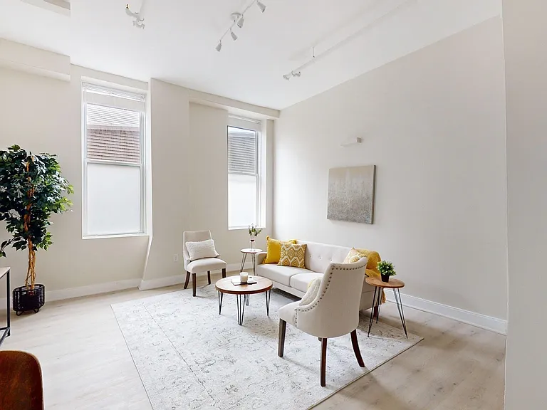 33 Hermon St — Photo 7