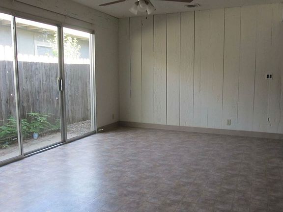 4th image of 2655 McGregor Dr