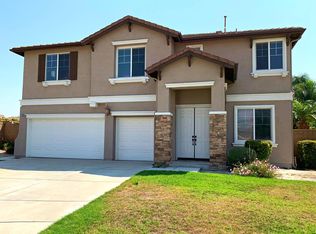 6814 Raspberry Ct, Corona, CA 92880