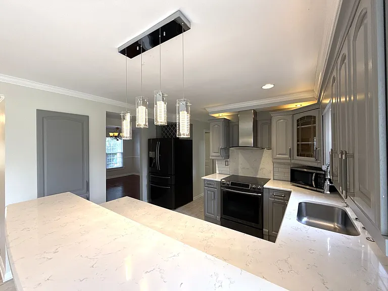 7318 Connan Ln — Photo 9
