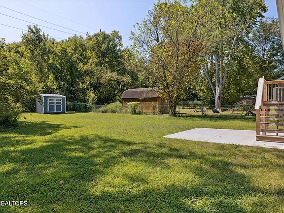 4th image of 2524 Fair Dr