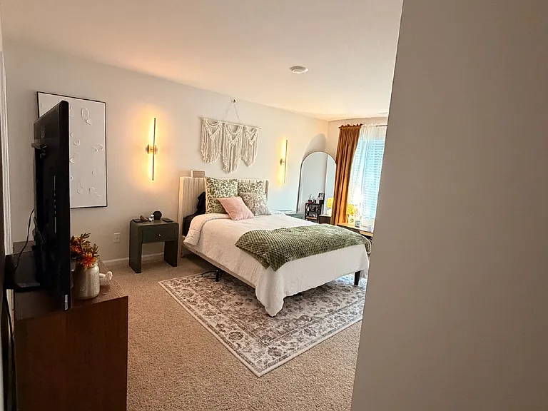 211 Seymour Village Dr — Photo 13