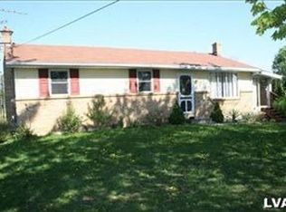 8609 Brown St, Slatington, PA 18080