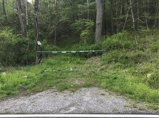 000 Tumbling Shoals Rd, Millers Creek, NC 28651