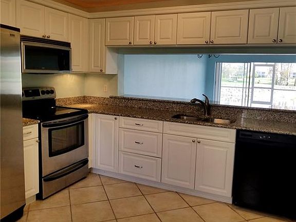 5th image of 7065 Dennis Cir APT 103