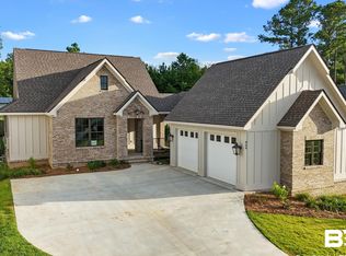 860 Geranium Dr, Fairhope, AL 36532