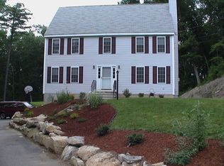 132 Norris Rd, Tyngsboro, MA 01879