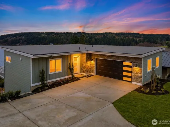 2216 Cleven Park Road, Camano Island, WA 98282