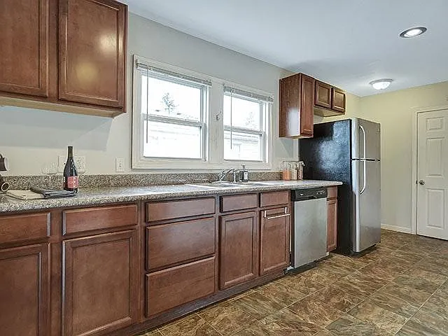 4609 NE 74th Ave — Photo 7