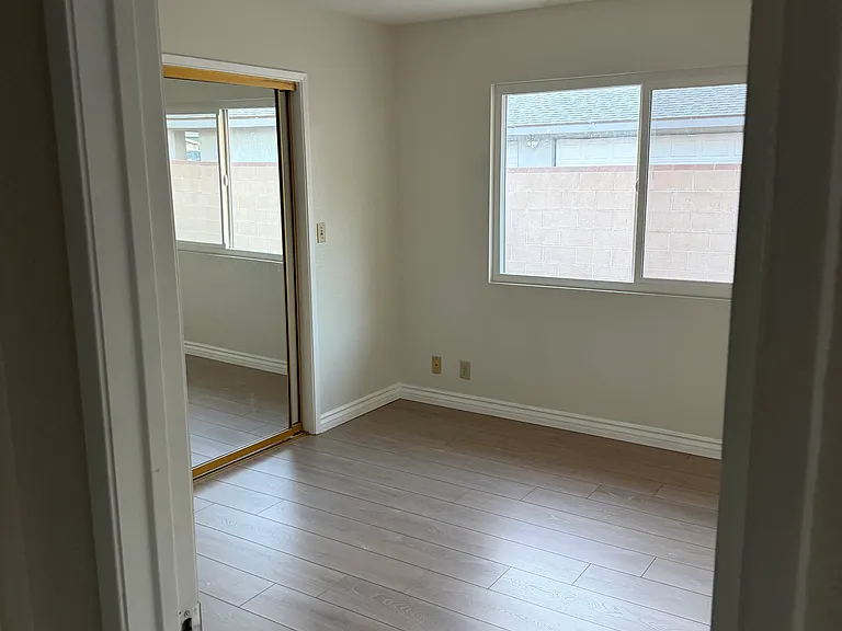 307 N Soldano Ave #1 — Photo 5