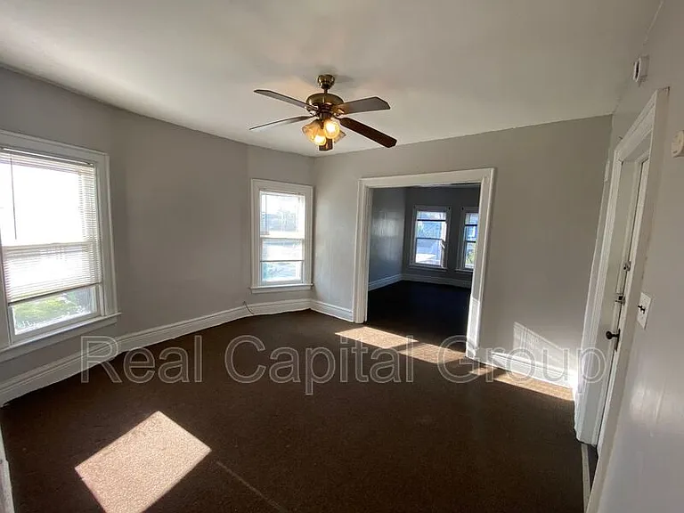 408 Woodlawn Ave #2 — Photo 13