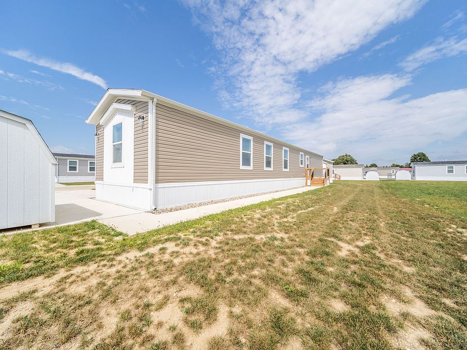 Exterior Image-18-Clayton C198 Camelot Village