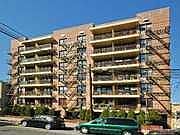 2nd image of 2534 Crescent St APT 1D