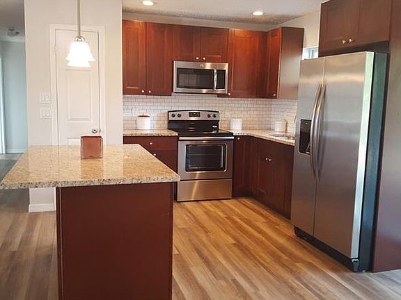 3rd image of 1473 54th Ave S