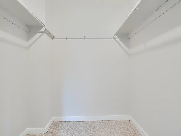 Westchester West Apartments — Photo 20