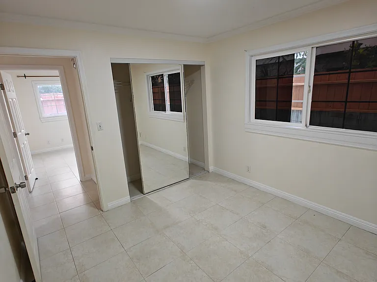 1021 Mao Ln — Photo 2