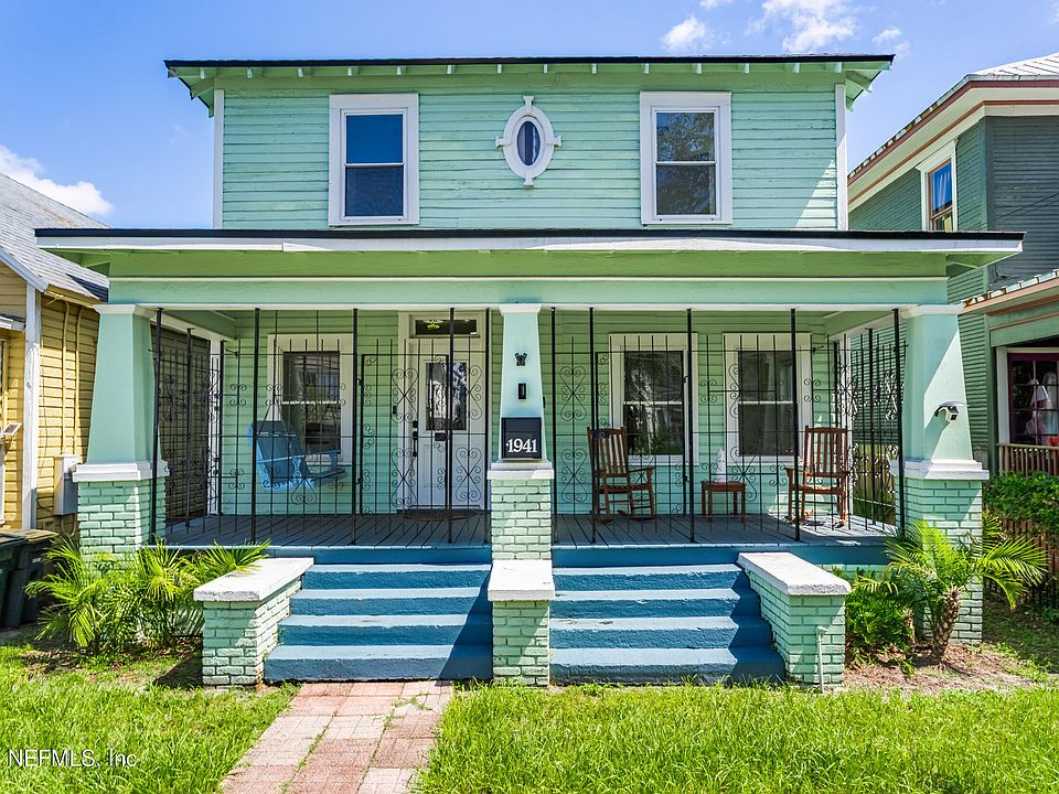 1st image of 1941 HUBBARD Street