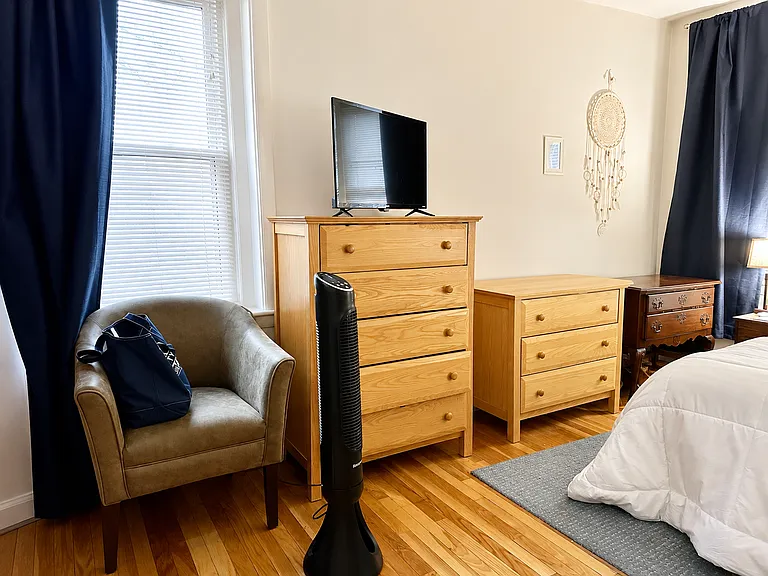 199 Winthrop Rd #2 — Photo 5