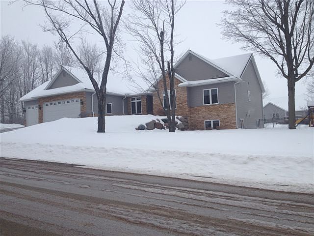 1st image of 217 Tuzigoot Ln