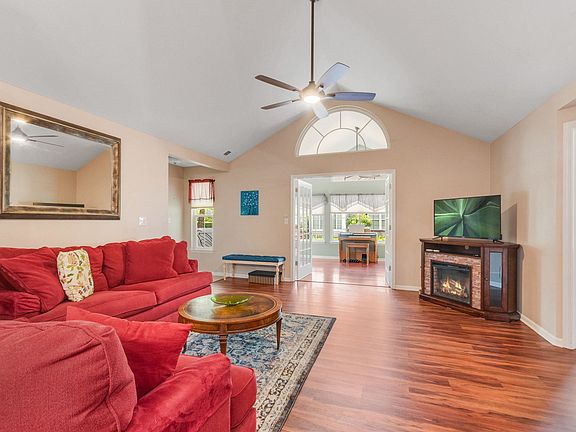 5th image of 23840 W Dayfield Dr