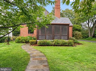 701 McNeill Rd, Silver Spring, MD 20910