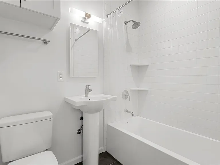 1403 Brockton Ave #1403 — Photo 22
