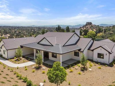 575 Twin Country Ln, Fallbrook, CA, 92028