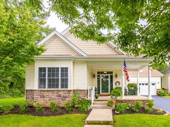 1 Falcon Way, Washington Twp., NJ 07882