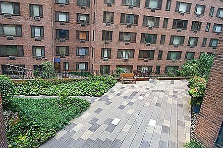 1st image of 425 E 63rd St APT W4a