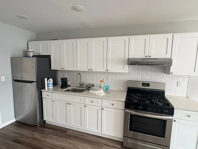 188 Lafayette St — Photo 2