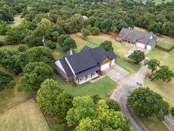 2nd image of 2405 Gina Ct