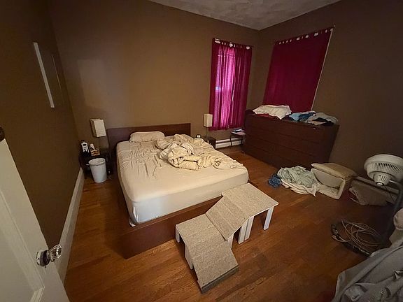 4th image of 24 Grant St #1