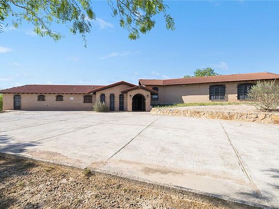 2nd image of 44 N San Julian Rd