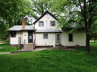 621 N Evergreen St, Royalton, MN 56373