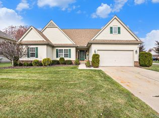 2078 Cattail Cir, Rochester Hills, MI 48309