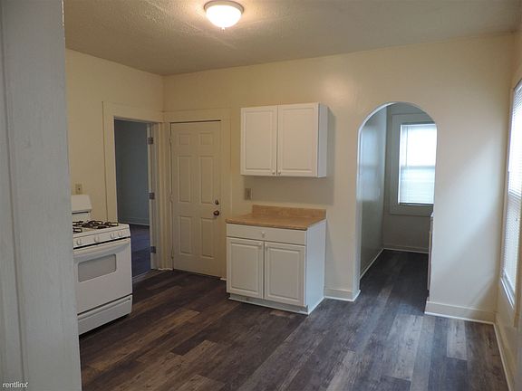 125 Greenwood Street 2nd Floor Rehab 2019 (16)