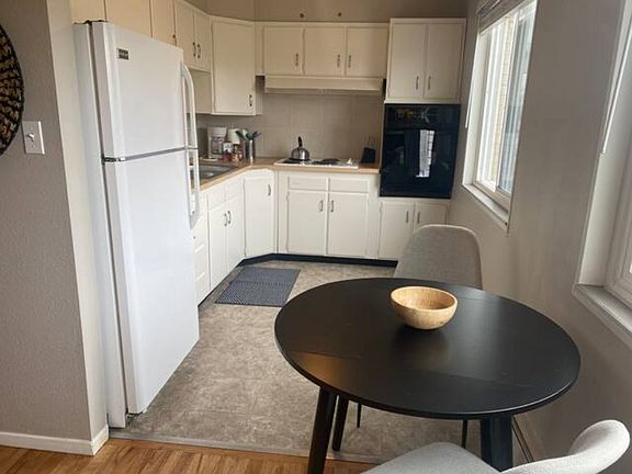 5th image of 3201 S Sherman St #9