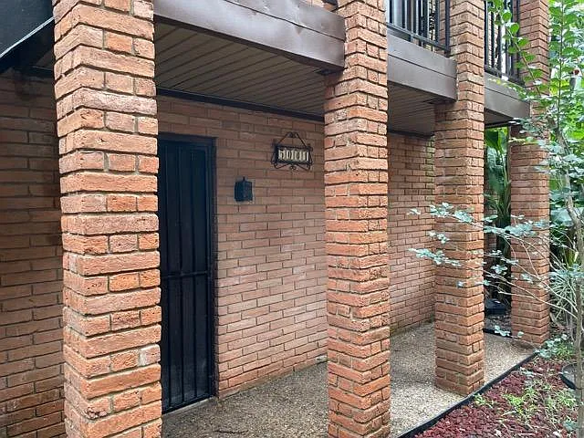 1900 E Elizabeth St #5001 — Photo 25
