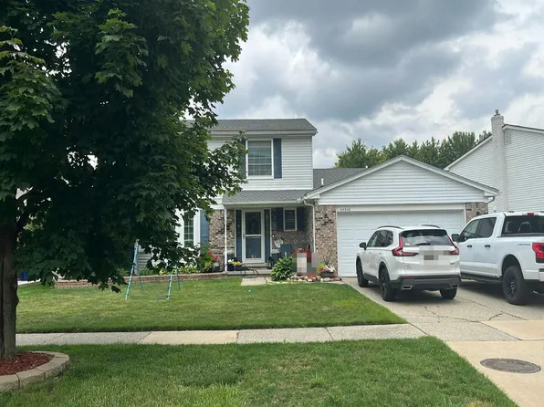 44646 Forest Trail Dr, Canton, MI 48187