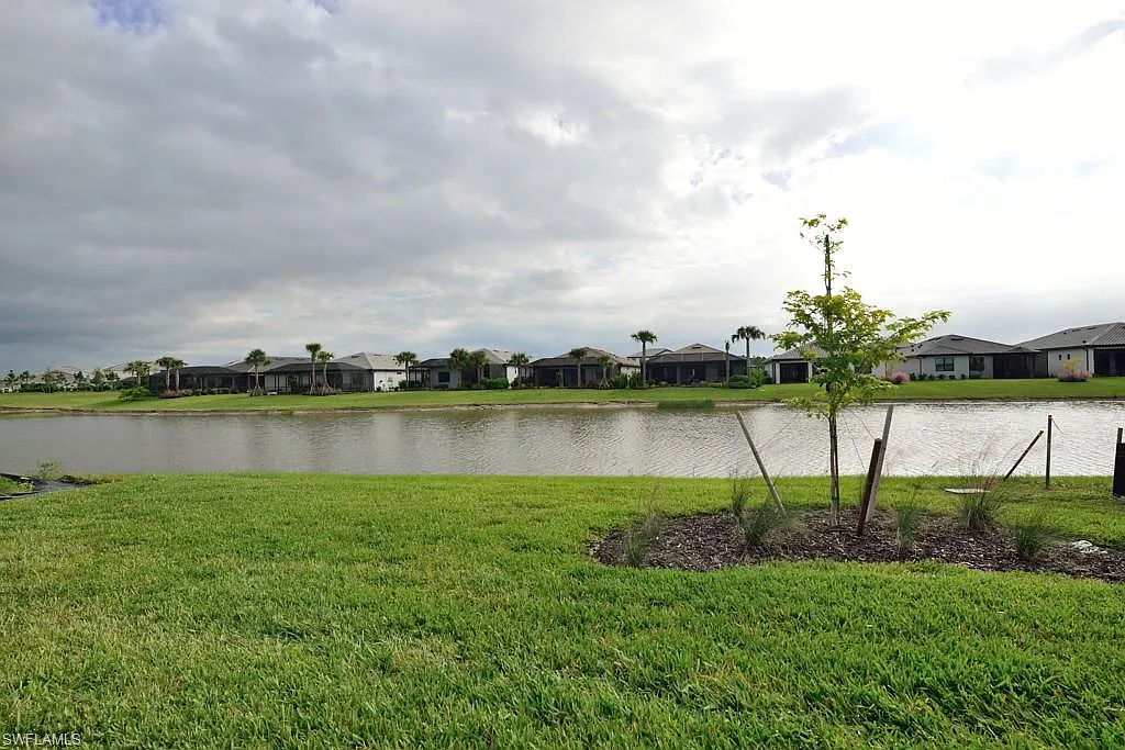 2 bed, 2.0 bath, 1405 sqft, $4,900 — Photo 4