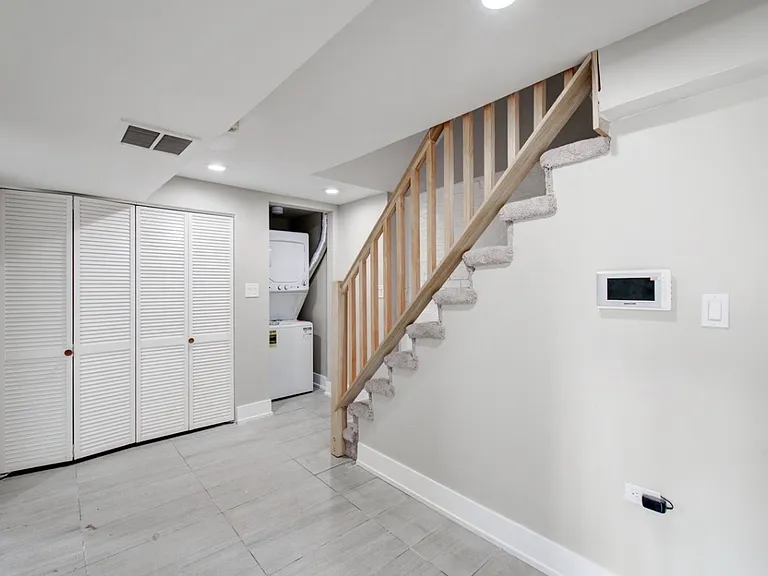 6245 S Champlain Ave #B — Photo 10