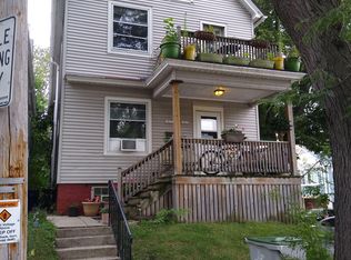1825 N Astor St UNIT A, Milwaukee, WI 53202