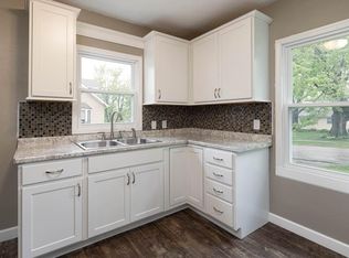 1615 Iowa St, Cedar Falls, IA 50613