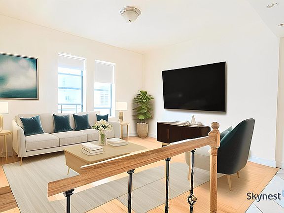 2nd image of 61 W 106th St APT 6C
