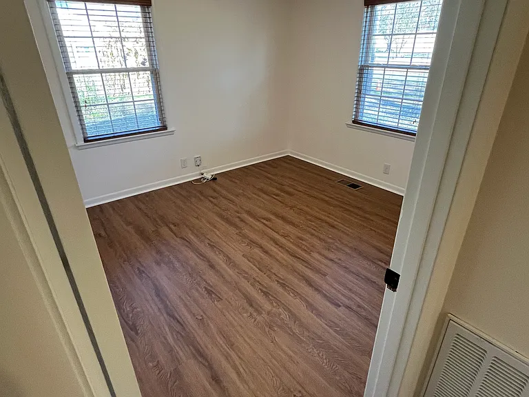 344 Foxglove Dr — Photo 9