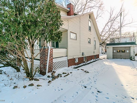 3rd image of 19330 Naumann Ave