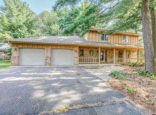 12161 Holly St NW, Coon Rapids, MN 55448